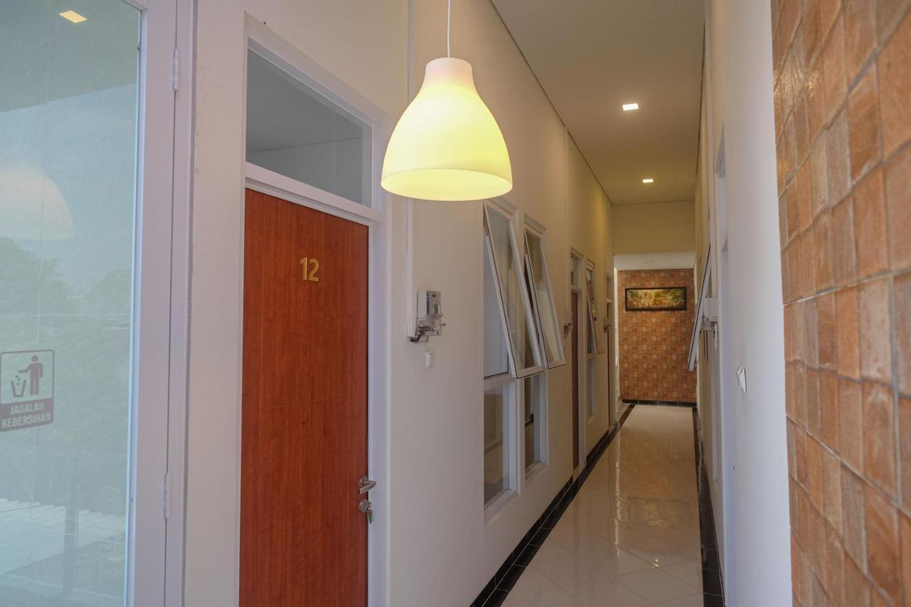 Reddoorz Syariah @ Tlogosari Semarang Hotel Alastuwo Екстериор снимка