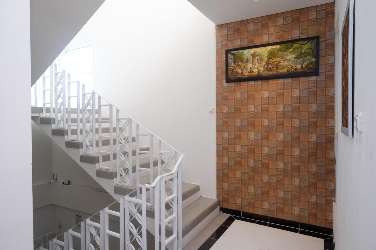 Reddoorz Syariah @ Tlogosari Semarang Hotel Alastuwo Екстериор снимка