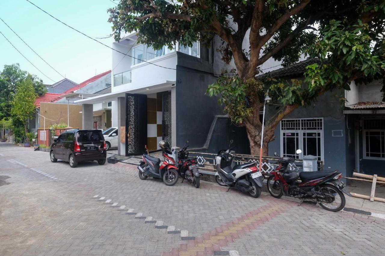 Reddoorz Syariah @ Tlogosari Semarang Hotel Alastuwo Екстериор снимка
