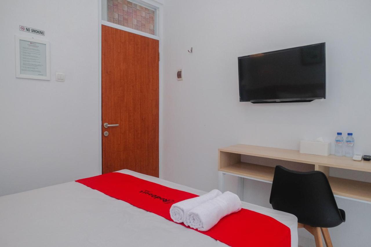 Reddoorz Syariah @ Tlogosari Semarang Hotel Alastuwo Екстериор снимка