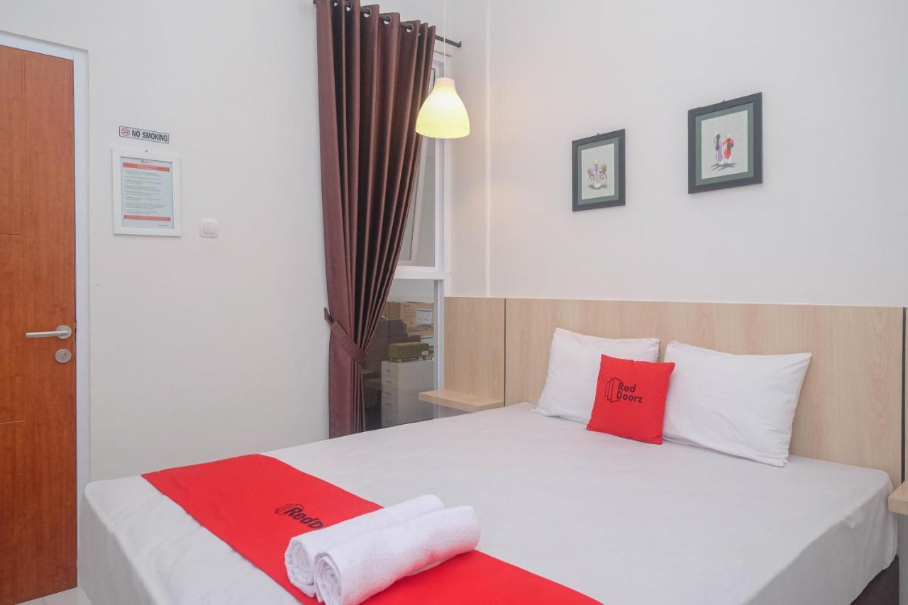 Reddoorz Syariah @ Tlogosari Semarang Hotel Alastuwo Екстериор снимка